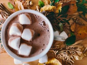 Séjour cocooning : Chocolat chaud maison au salon de thé de l'Hôtel Outre-Mer (Villa Le Couchant)