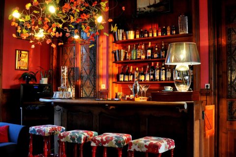 Bar lounge "Le Couchant" de l'Hôtel Outre-Mer
