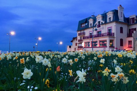 Hotel Outre-Mer (Villa Le Couchant)- Vue de l'extérieur la nuit au Printemps
